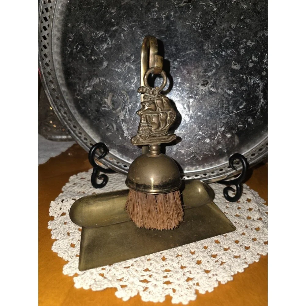 Vintage Peerage England 'The Revenge 1588' Brass Crumb Brush & Dustpan Set